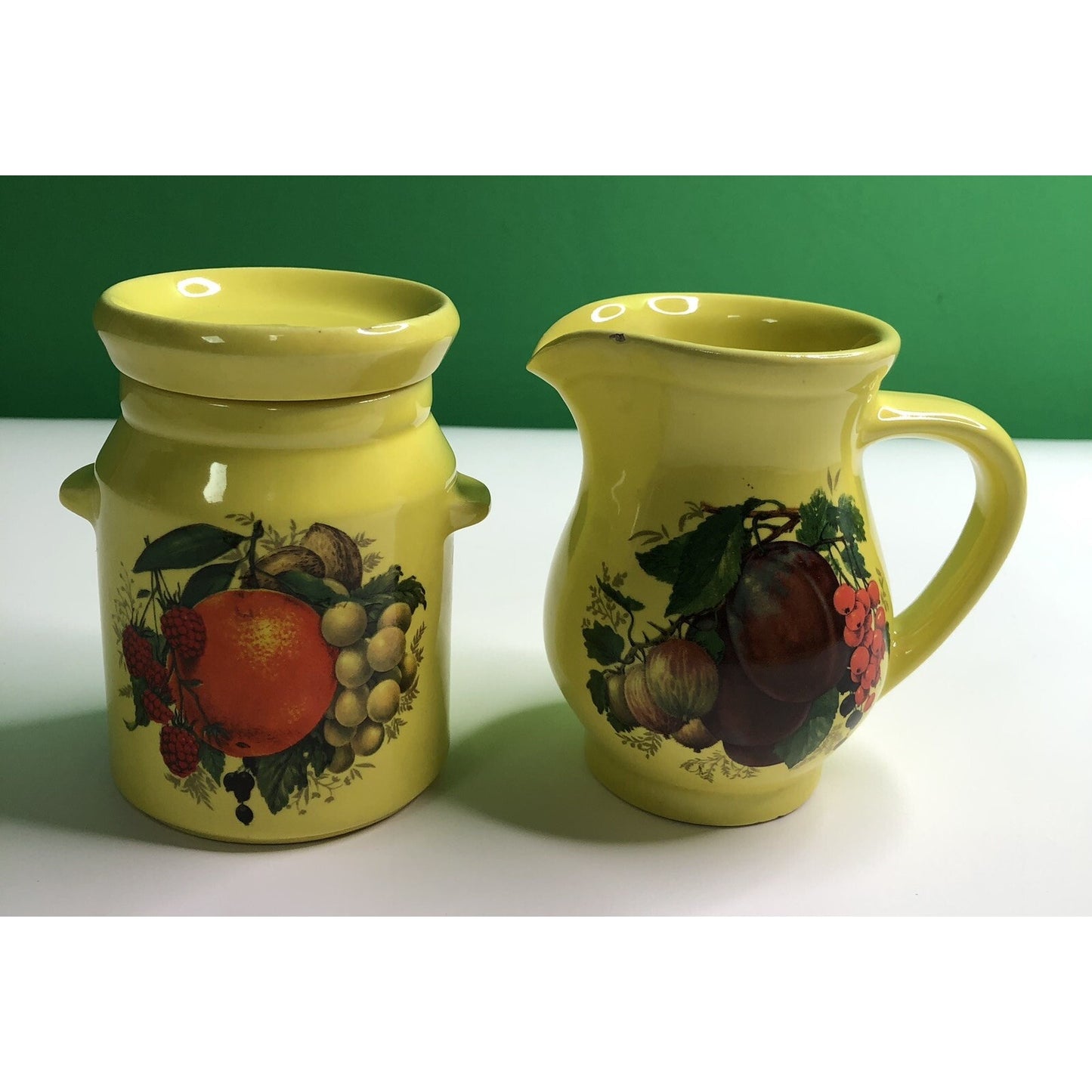 MCM HYALYN USA POTTERY Pair SUGAR With LID #907 & CREAMER #906 Fruits & Berries