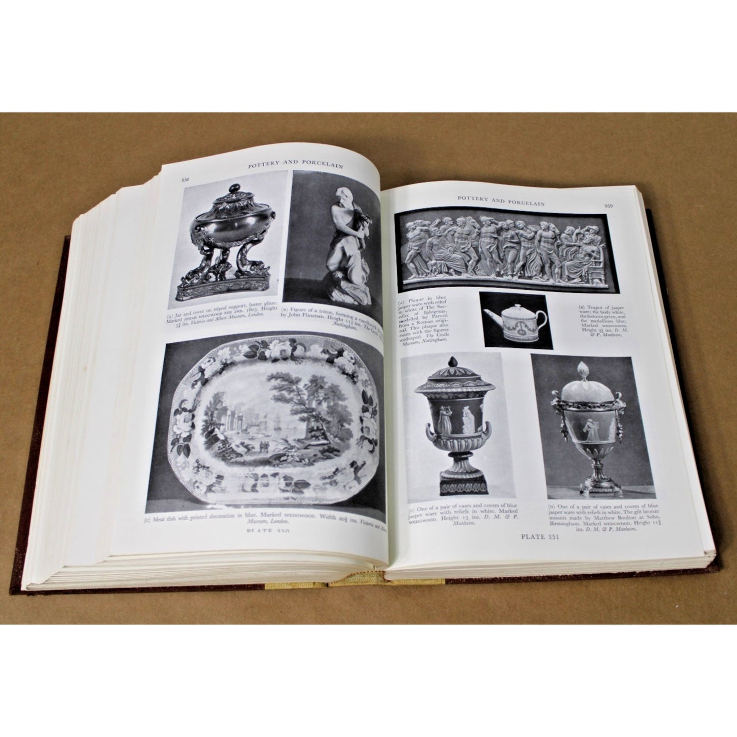 VINTAGE The Complete Encyclopedia of Antiques L.G.G. Ramsey 1962 Hawthorn HC