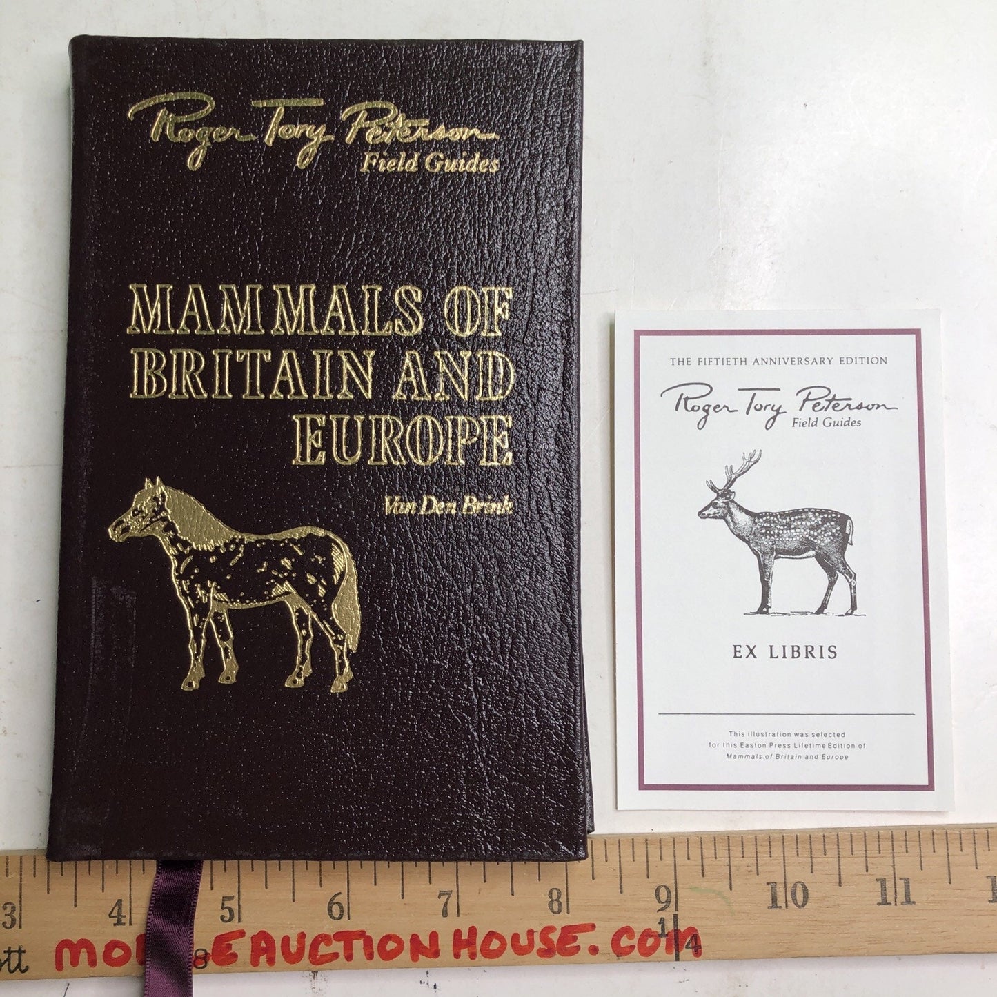 Roger Tory Peterson Field Guide: MAMMALS OF BRITAIN AND EUROPE HC Leather Bound