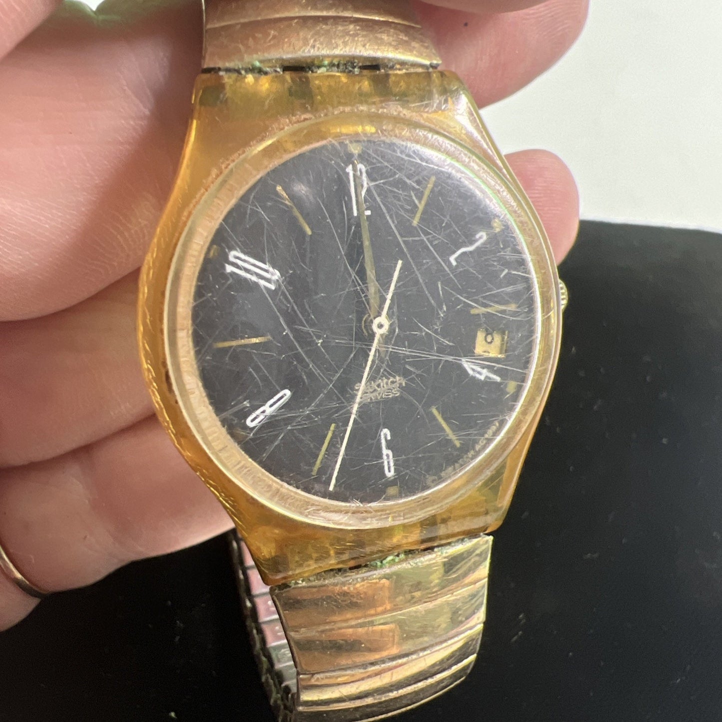 Vintage Swatch Swiss Watch AG 1997 Gold Tone Band Quartz Date Parts Not Working