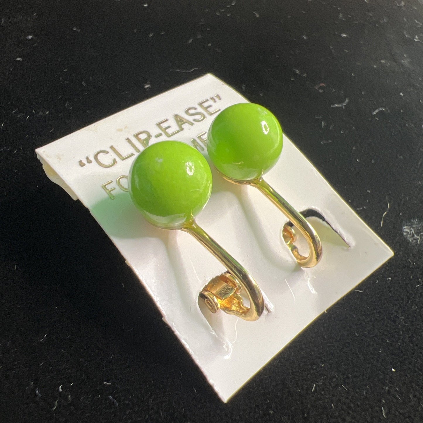 Vintage Chartreuse Green Ball Clip On Earrings Goldtoned Clip-Ease
