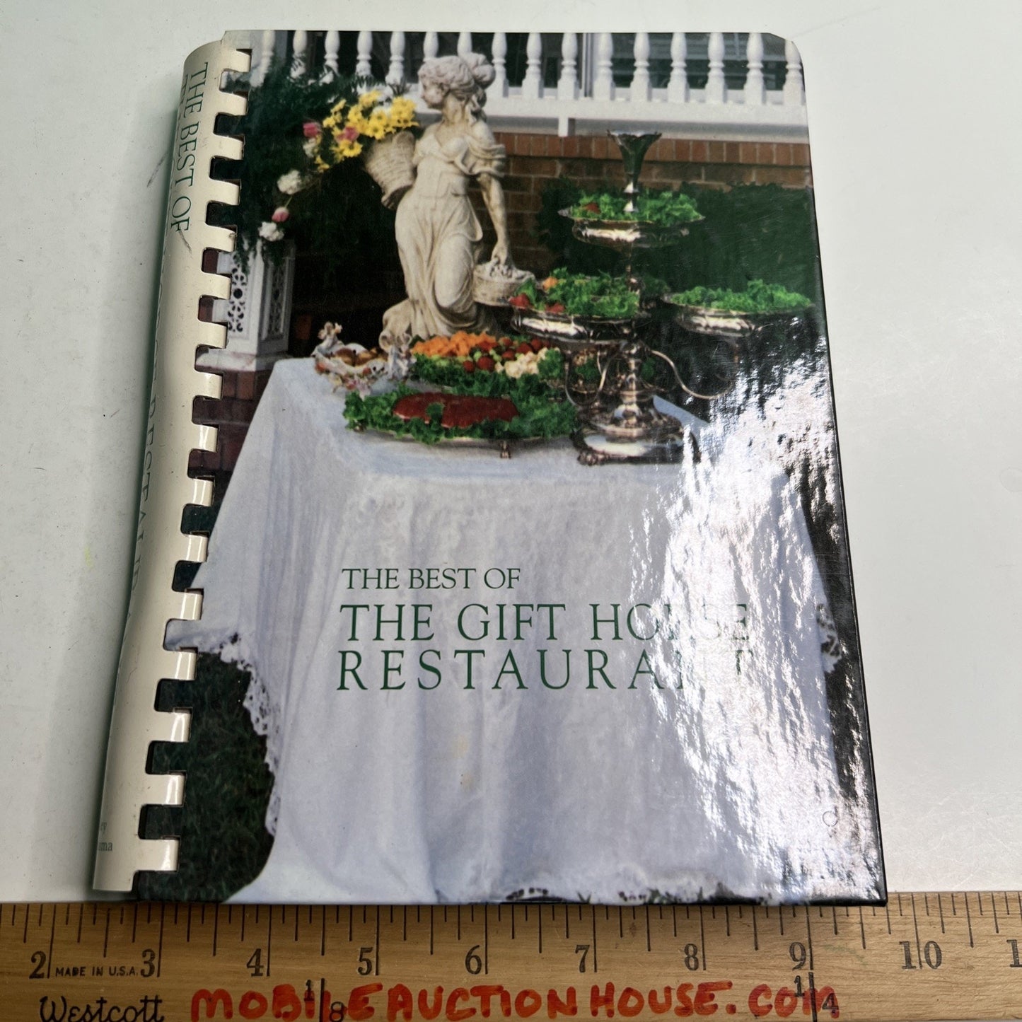 THE BEST OF THE GIFT HORSE RESTAURANT By Jackie O. Mcleod Foley Alabama 2001