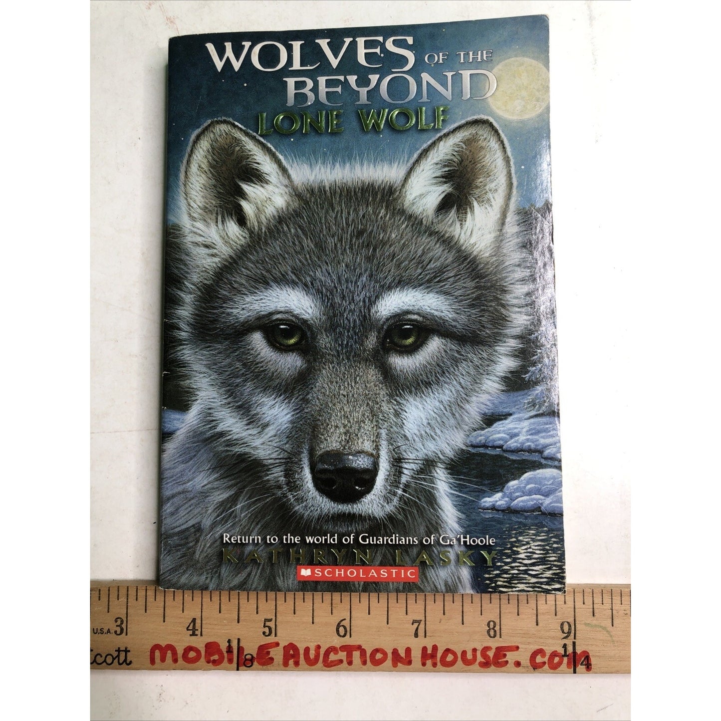 Wolves of the Beyond: Lone Wolf by Kathryn Lasky Scholastic 2010 PB