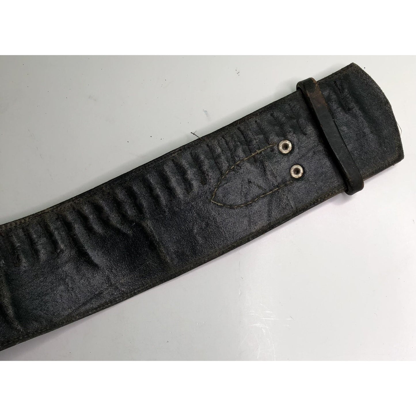 Vintage Western Tooled Leather GUN BELT & HOLSTER 12 Bullet Holders Pistol Draw