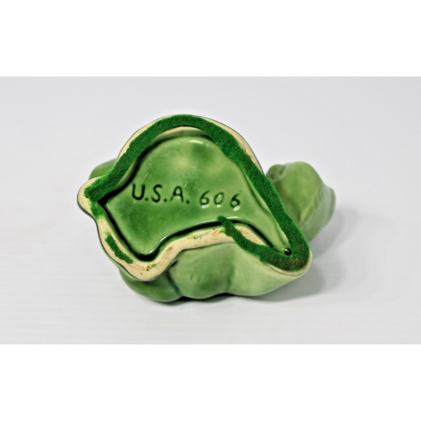 Kitschy Vintage Shawnee Rabbit Bunny Tree Stump Green Ceramic Planter USA 606