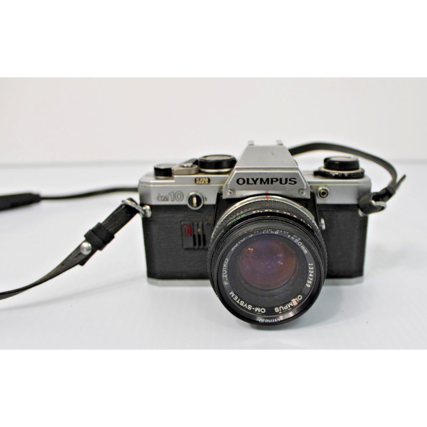 Olympus OM-10 35mm SLR Film Camera Body with 50mm f/1.8 Lens - Vintage Untested