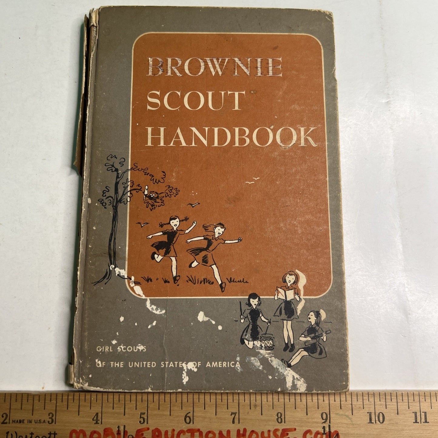 1951/1954 HC Brownie Girl Scout Handbook by Ray Mitchell Illustrated Ruth Wood