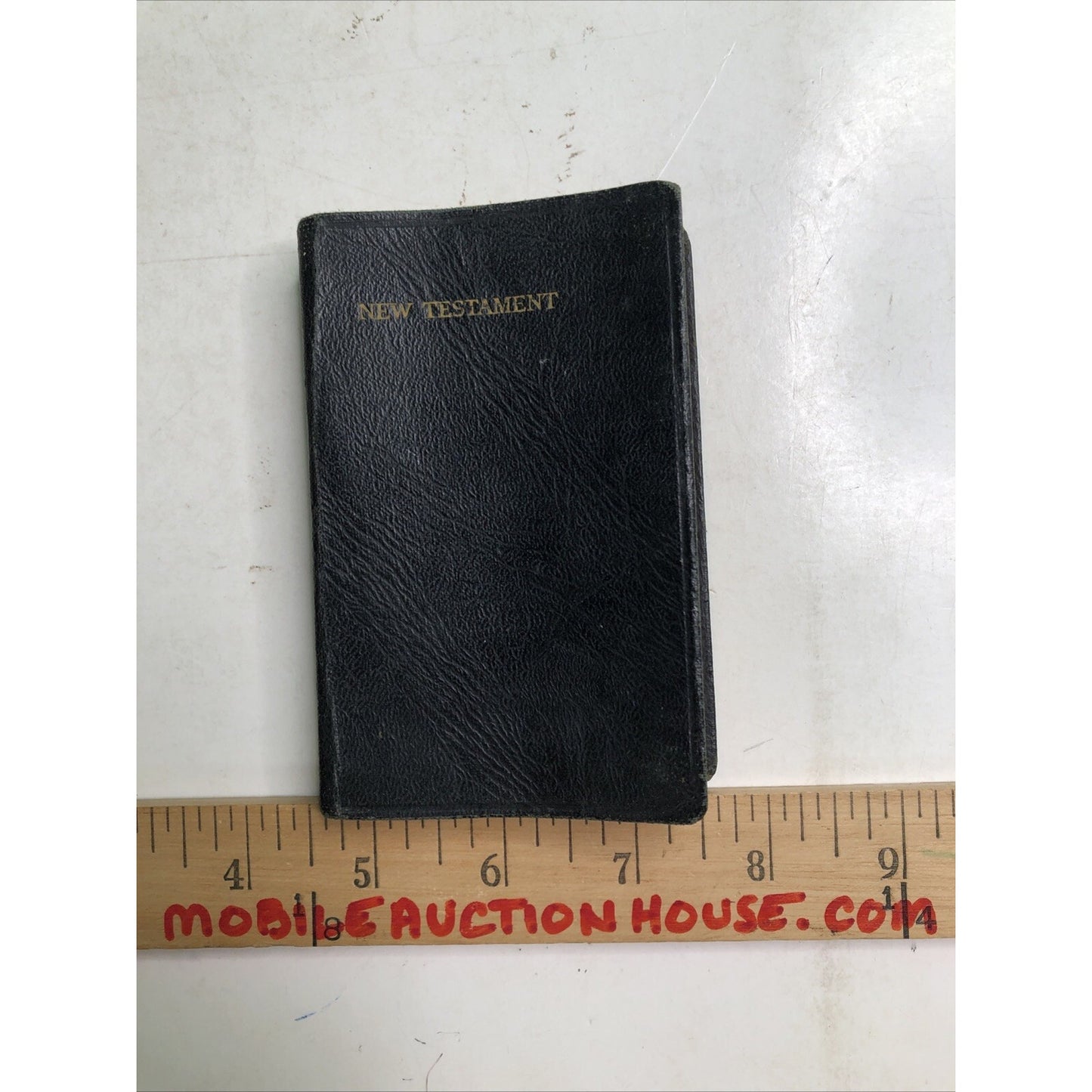 Bible Pocket New Testament Holy Scriptures SC 1943 Illustrated