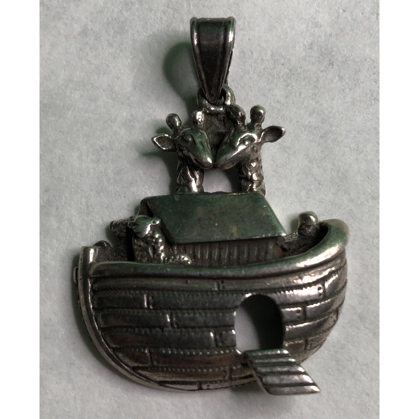 925 Sterling Silver Vintage Animals Boat Noah's Ark Theme Pendant Giraffes