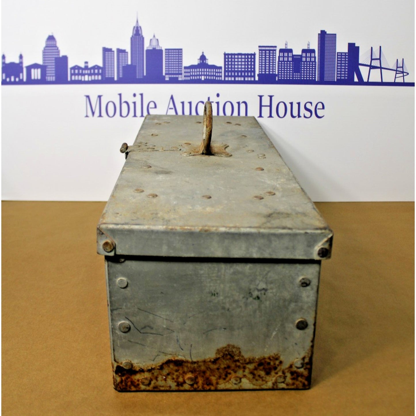Vintage WWII Era US SS MFG CO 1945 Metal Tool Box 22" x 8" x 7" Heavy & Durable!
