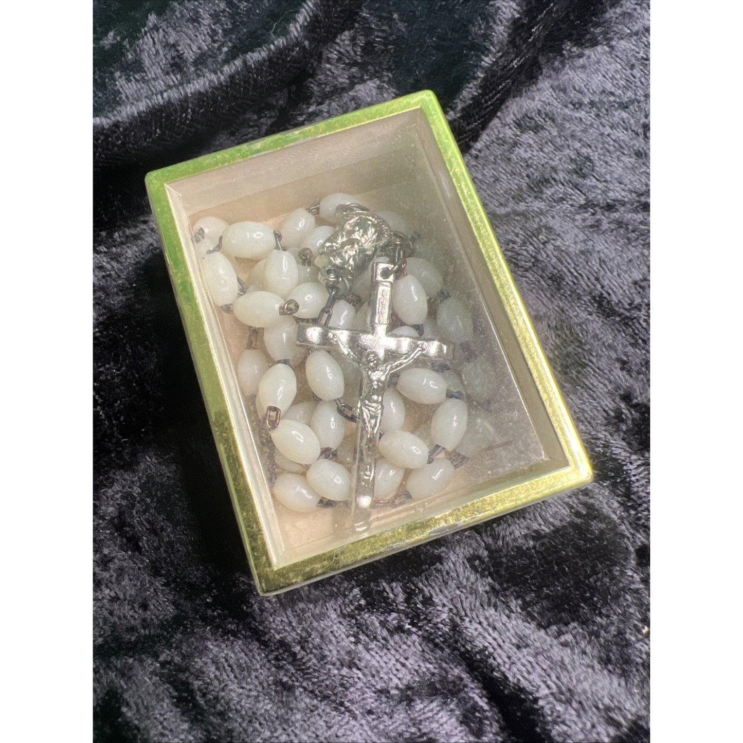 VINTAGE CATHOLIC THE LAST ROSARY MOONGLOW BEADS FUNERAL CASKET WALL HANGING 36”