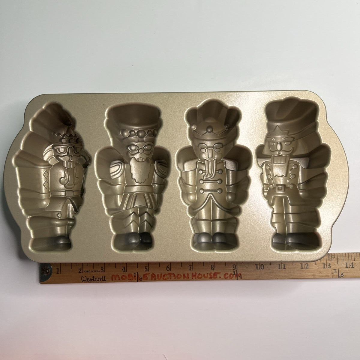 Nutcracker Sweets Nordic Ware Nonstick Cakelet Cake Baking Bake Pan Christmas