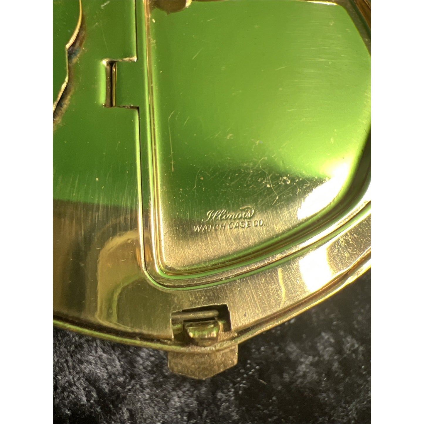 Weldwood Clock Art Deco Cream Enamel Makeup Compact Illinois Watch Case Co.
