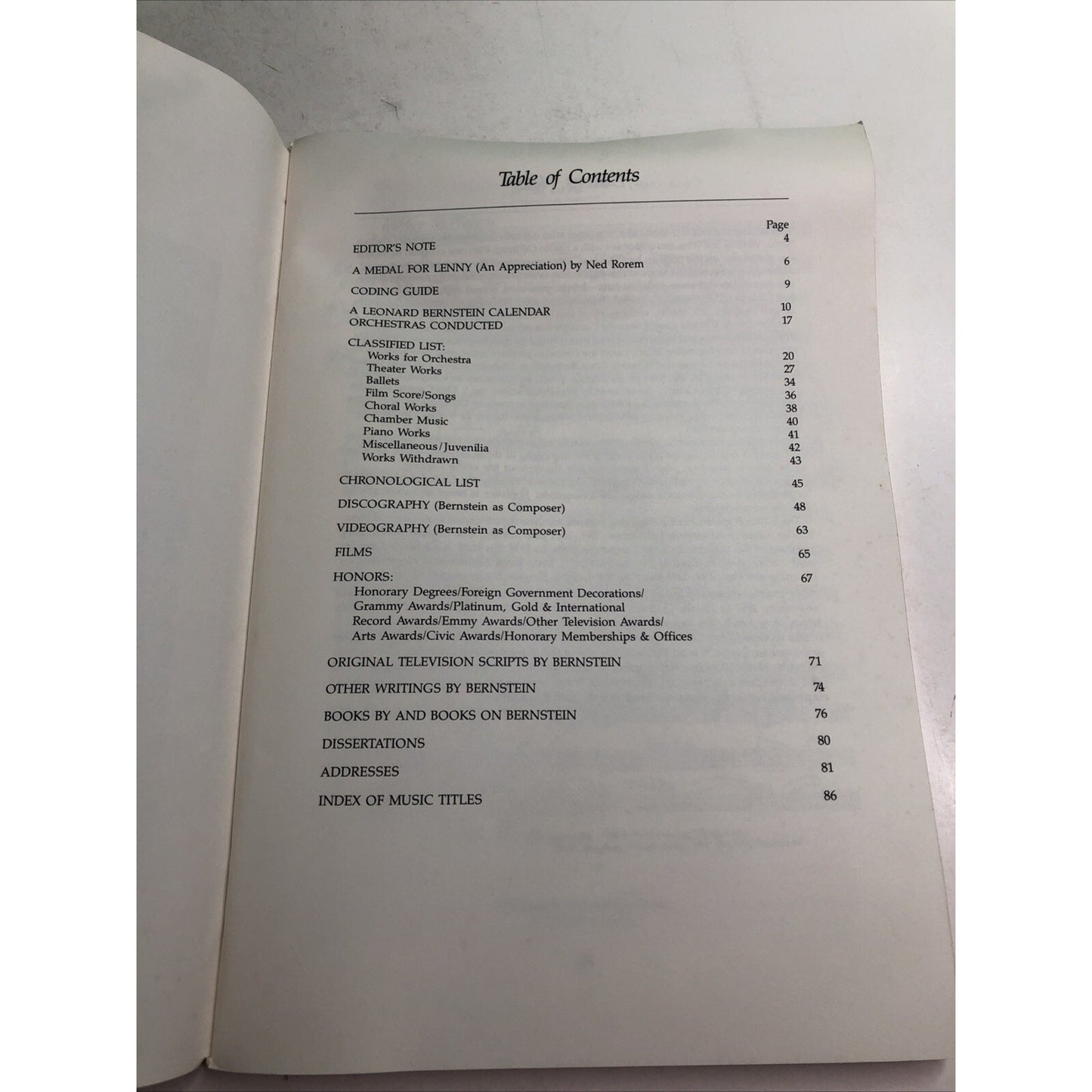 LEONARD BERNSTEIN: A COMPLETE CATALOG OF HIS WORKS 1988 Slight Warp