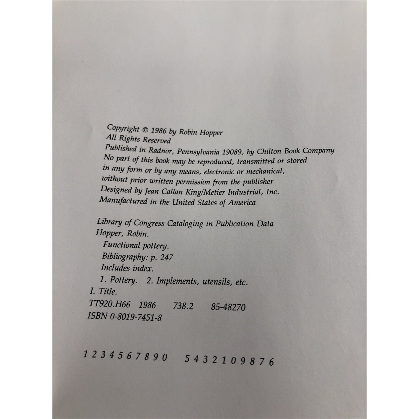Functional Pottery: Form and Aesthetic in Pots of Purpose By Robin Hopper (1986)