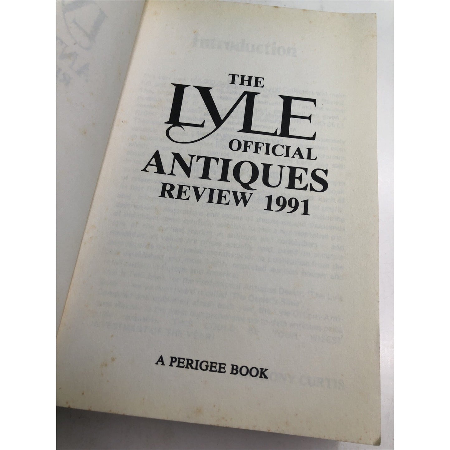 Lyle Official Antiques Review 1991 By Anthony Curtis