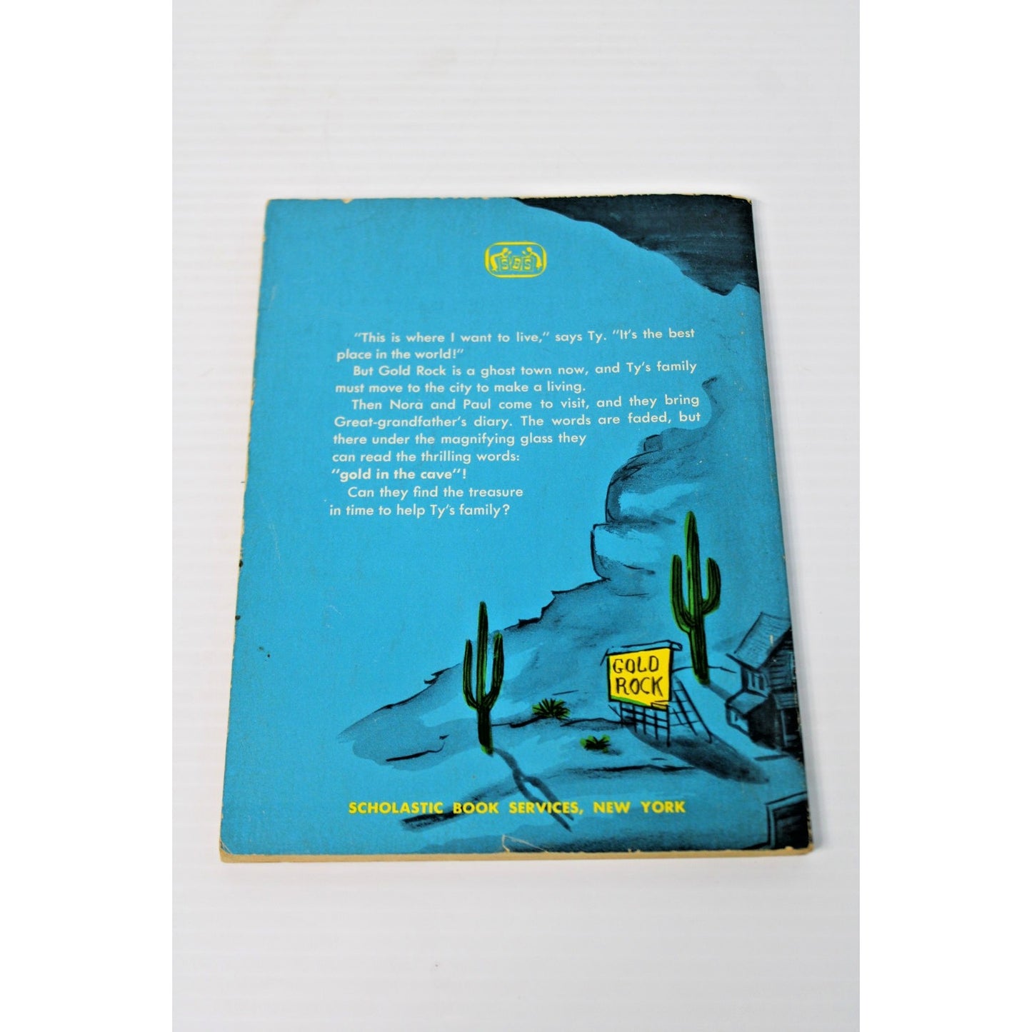 Vintage 1966 Scholastic Book- Ghost Town Treasure- Clyde Robert Bulla