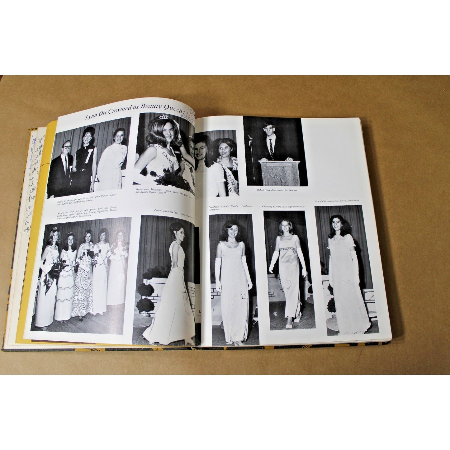1969 Davidson High School Mobile, Alabama Toshoa Yearbook