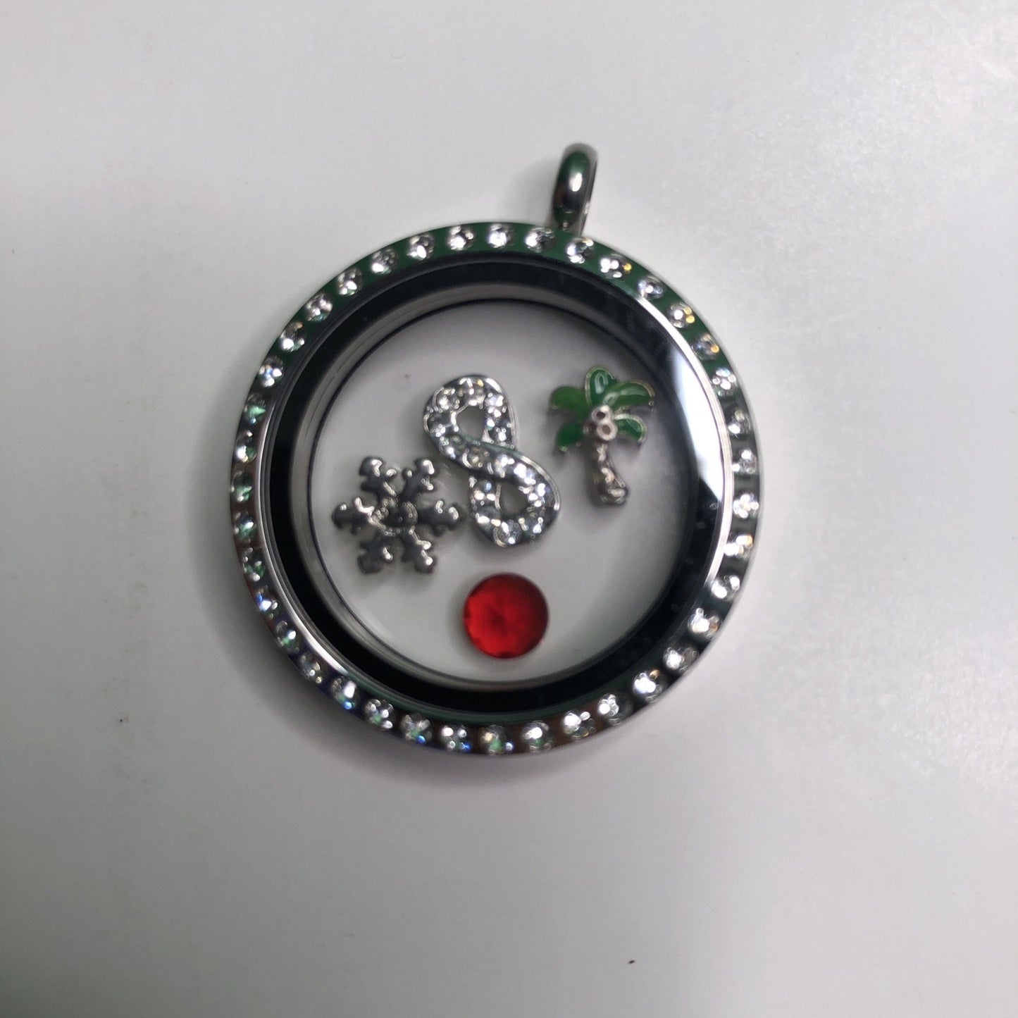 Origami Owl LK1013 Large Silver Hinge Locket w/Swarovski Crystals + 4 Charms