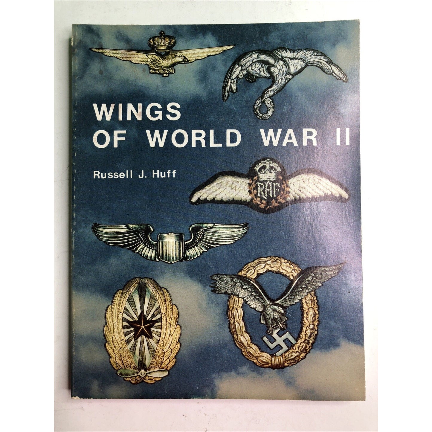 Wings of World War II: Military Flight Qualification Badges of the Second Worl..