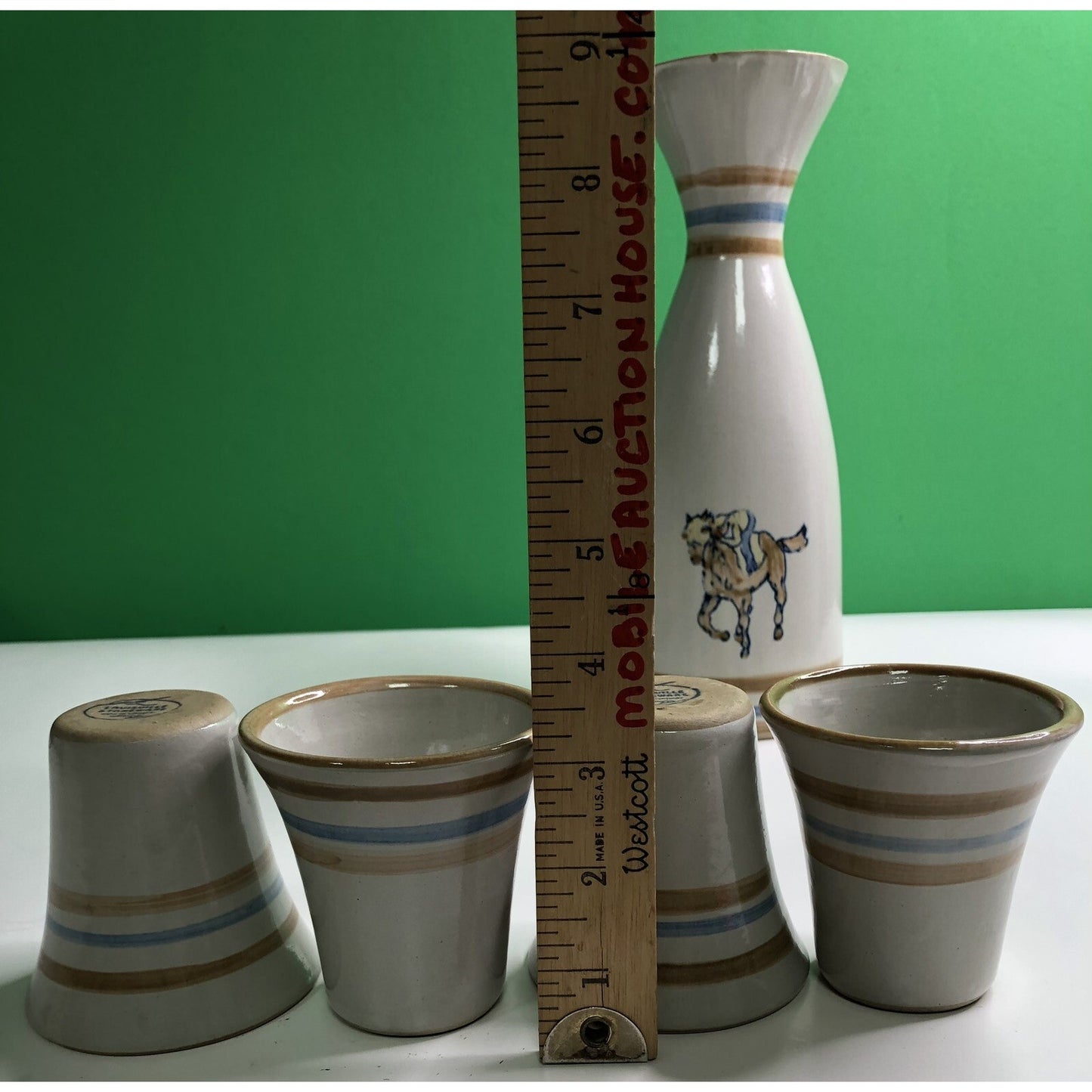 Vintage LOUISVILLE STONEWARE Made In KENTUCKY Derby DECANTER Carafe & 4 CUPS SET