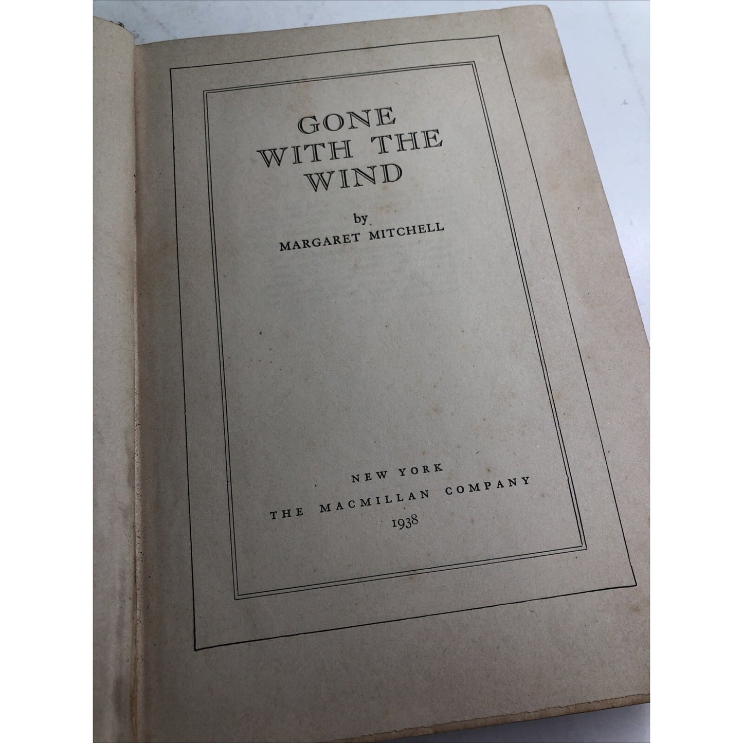 1938 CIVIL WAR NOVEL GONE WITH THE WIND HARDCOVER BOOK BY MARGARET MITCHELL
