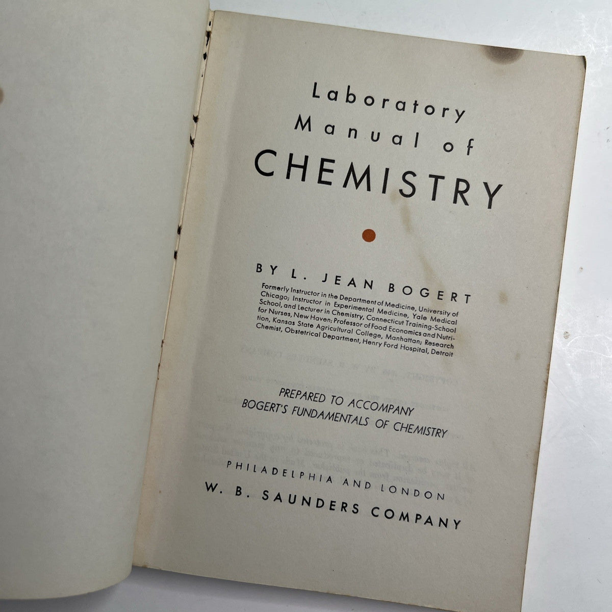 Vintage 1952 Labratory Manual of Chemistry by L. Jean Bogert PB Illustrated