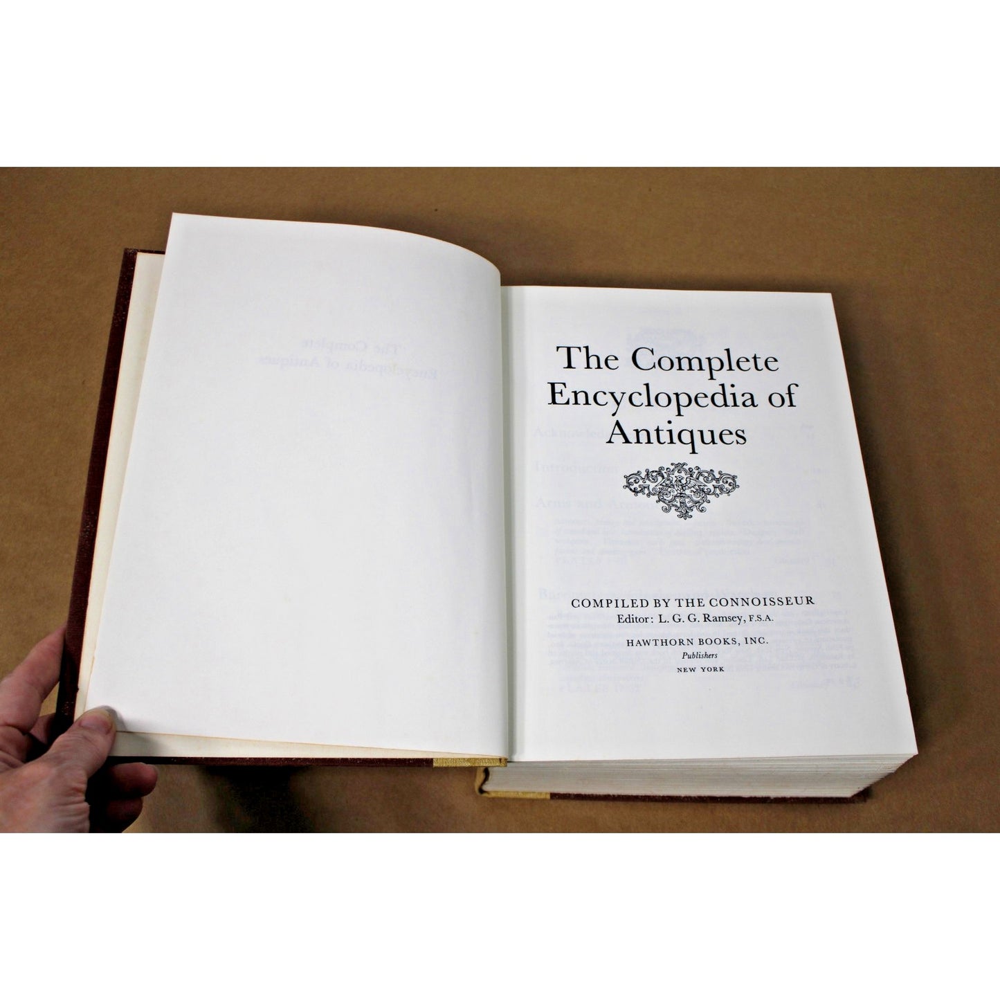 VINTAGE The Complete Encyclopedia of Antiques L.G.G. Ramsey 1962 Hawthorn HC