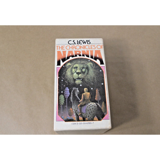 Vintage Chronicles of Narnia Box Set, 7 books by C.S.Lewis, Art by Roger Hane