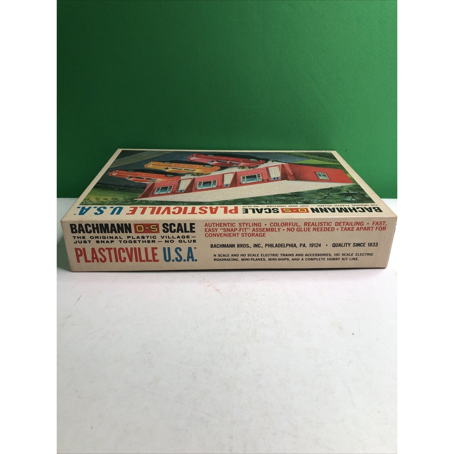 Bachmann Plasticville O/S Scale #1913 Motel Snap Fit Train Scenery Accessory