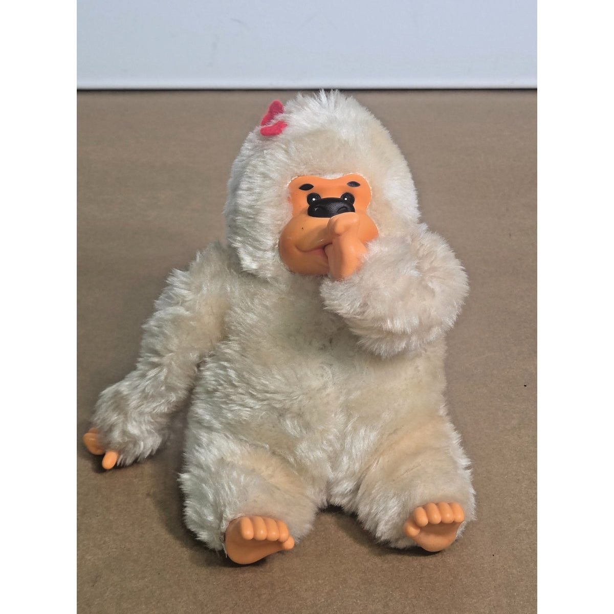 Vintage Russ Berrie White Gonga Gorilla Plush - Rare "Albino" Heart Thumb Sucker