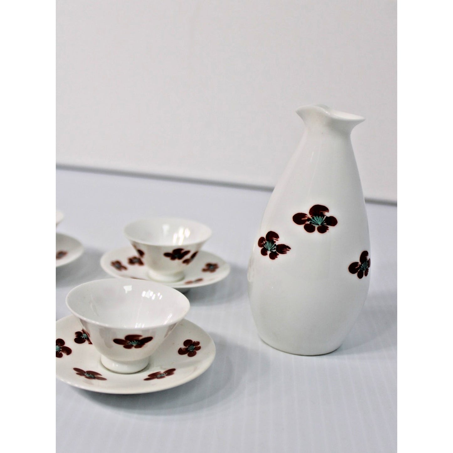 VTG 10-piece Fine Porcelain Sake Set, Plum Blossom Tokkur, Cups, Bowl, Saucers