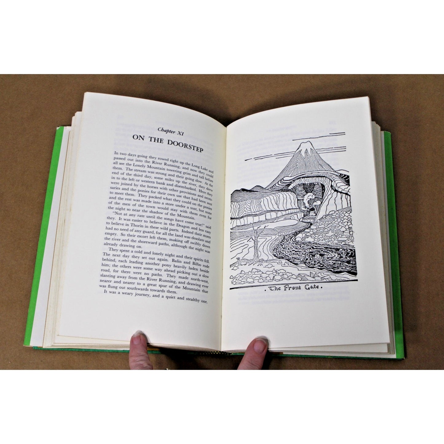"The Hobbit" by J.R.R TOLKIEN, Houghton Mifflin, c.1966 Green HC/DJ VG+