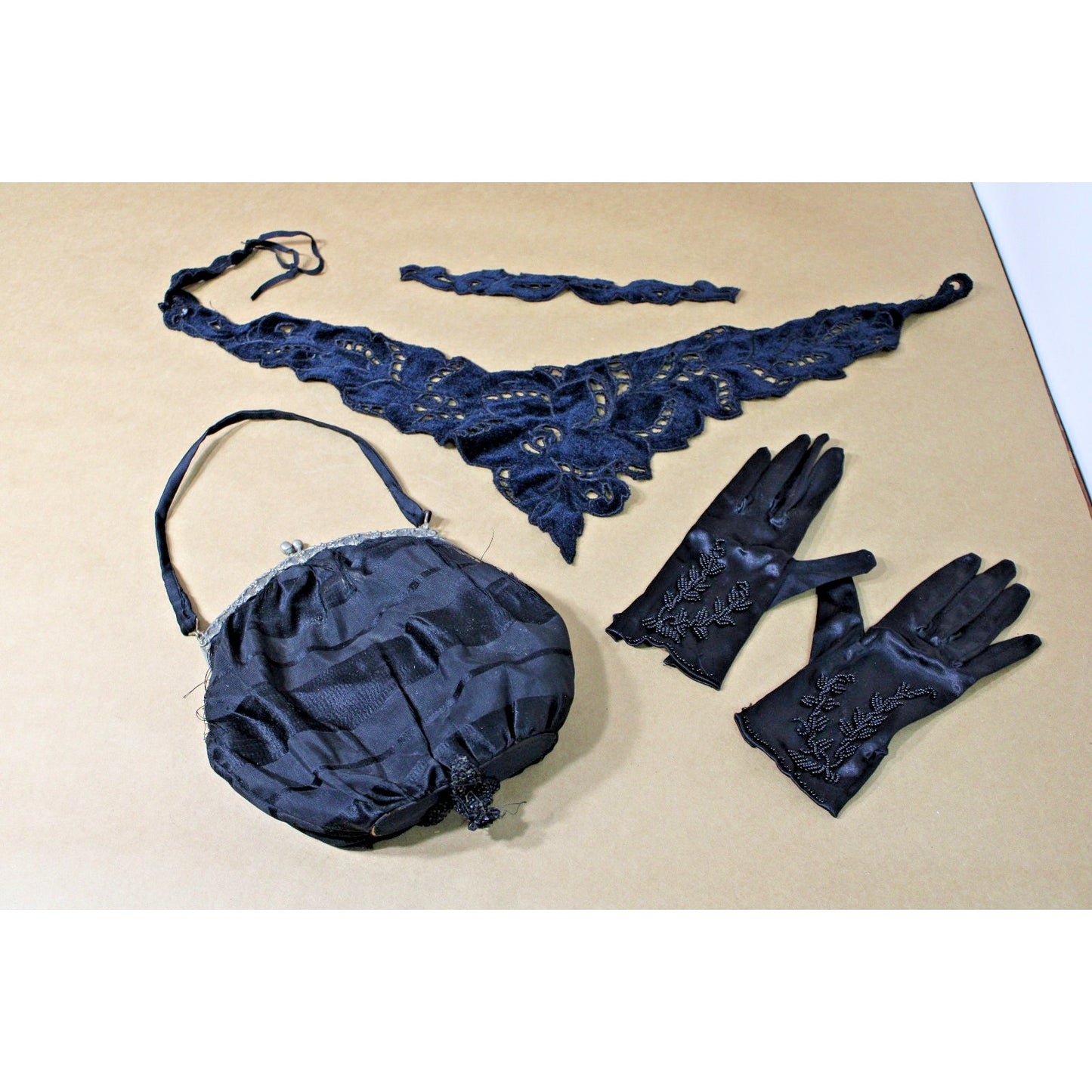 Victorian Silk Reticule Bag w/ Lace Collar & Beaded Gloves, Mourning, Formal
