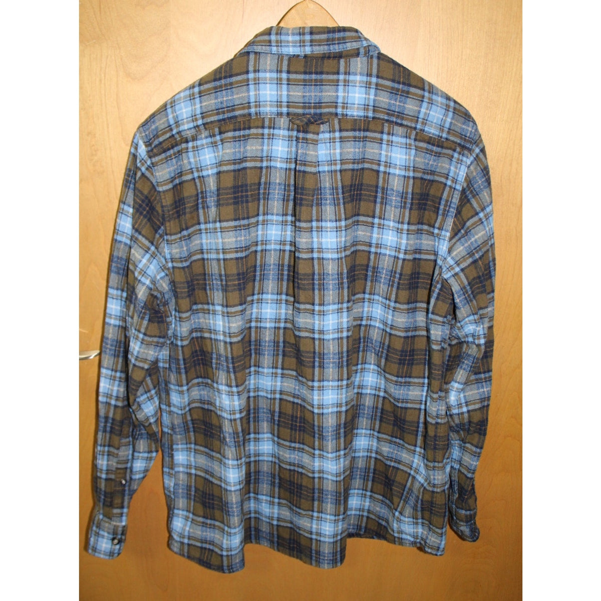 Eddie Bauer Men's XL Bristol Flannel Shirt in Deep Denim Plaid