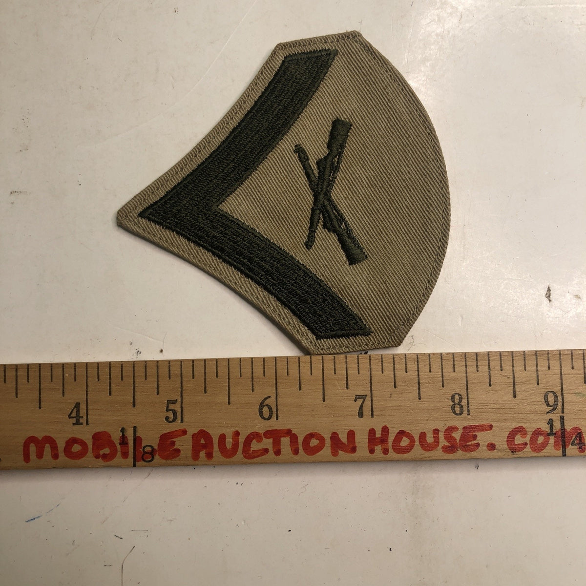 Vintage Military Shoulder Patch Private Crossed Rifles Khaki OD Green 3.75”