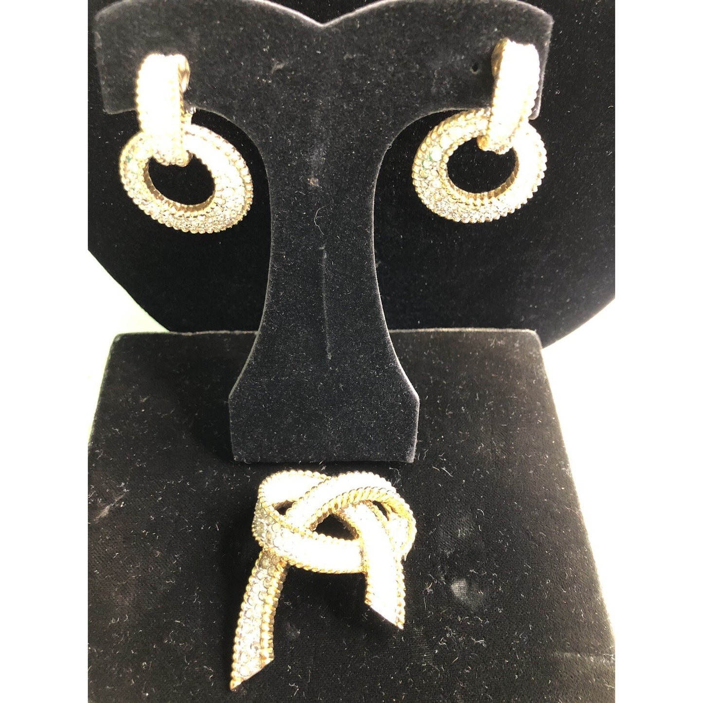JOMAZ Bow Rhinestone Brooch & Door Knocker Earrings Screw Back Signed Vintage
