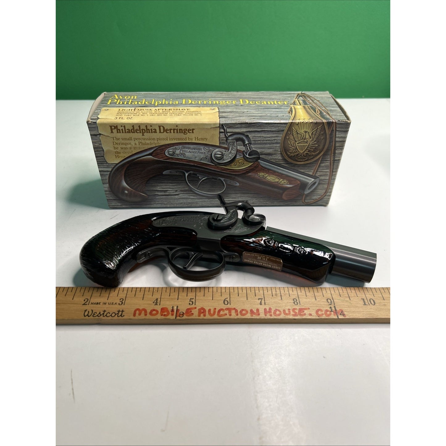 Avon Philadelphia Derringer Decanter Light Musk After Shave 3 fl oz FULL Unused