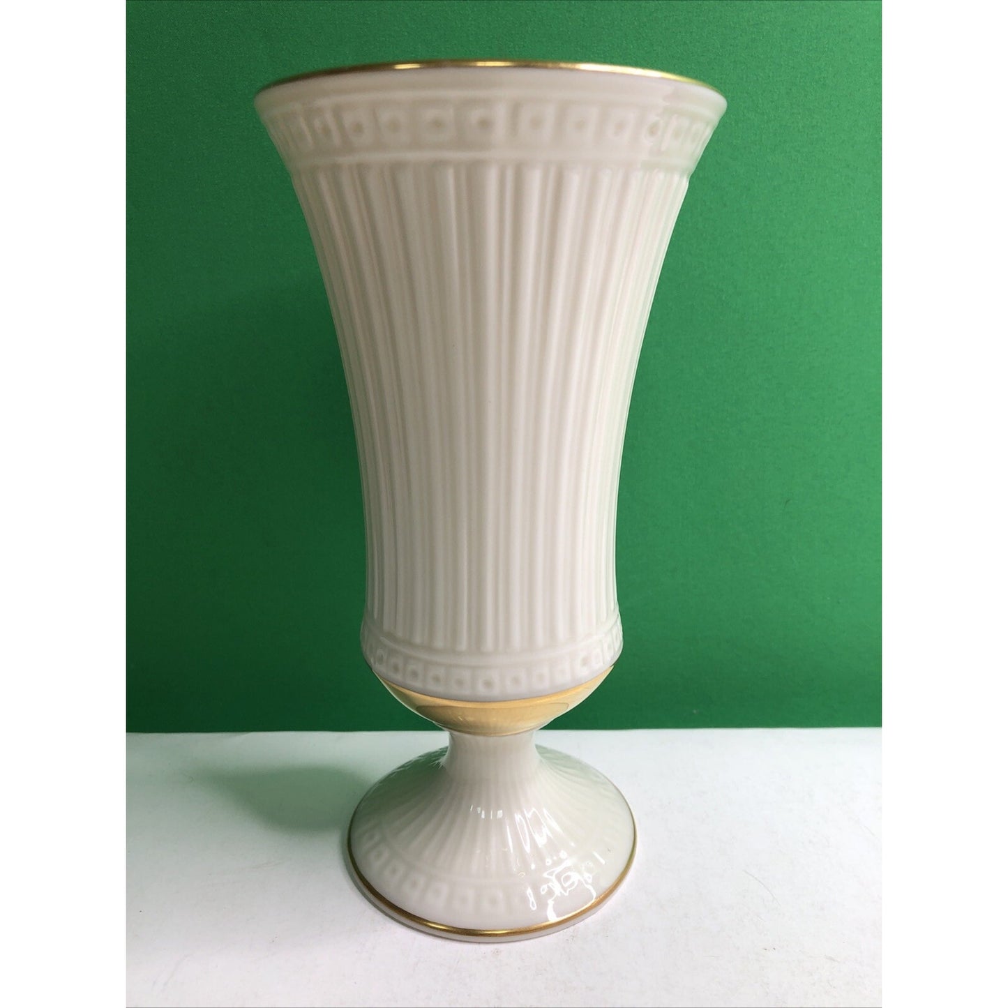 Lenox Grecian Fluted Vase 7" Ivory With 24k Gold Trim Pedestal Design