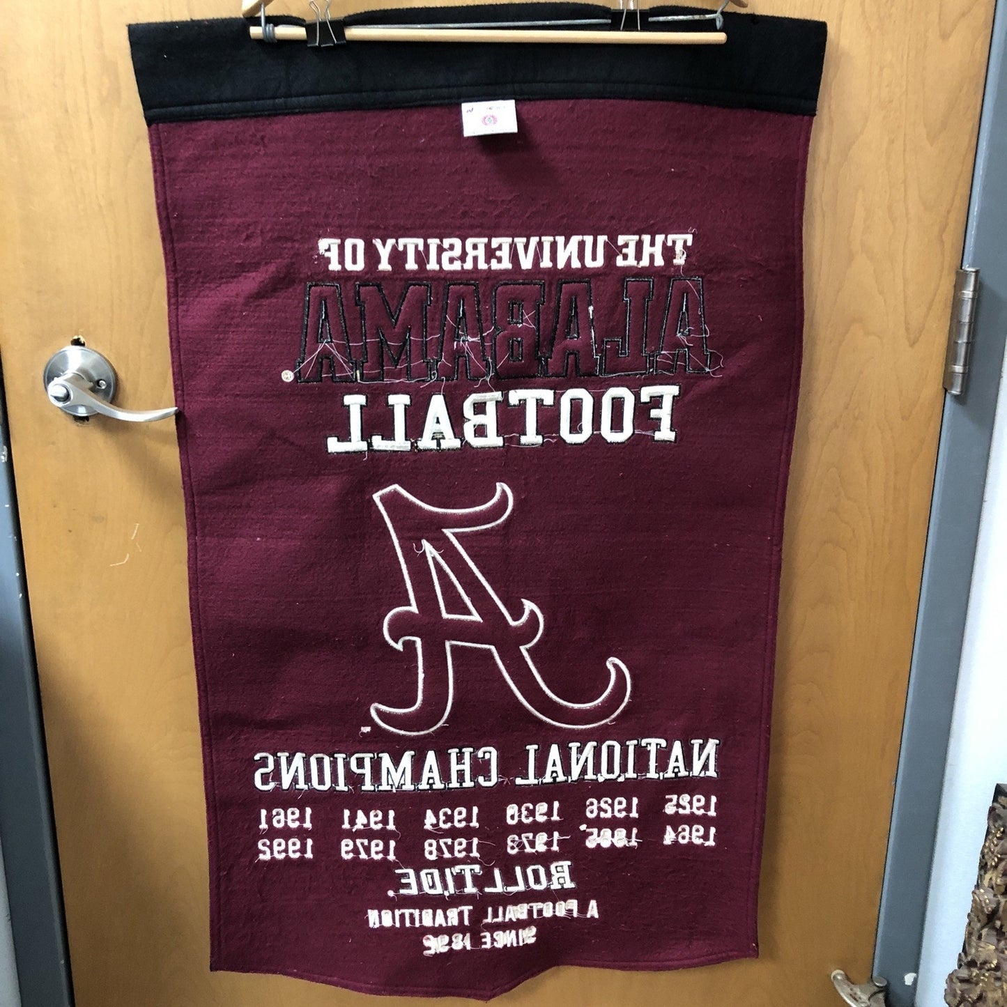 VINTAGE University Of Alabama Football National Champions Wool Banner 38”x23”