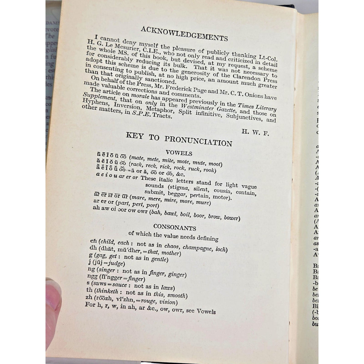Vintage 1954 H.W. Fowler Modern English Usage Oxford Clarendon Press Dust Jacket