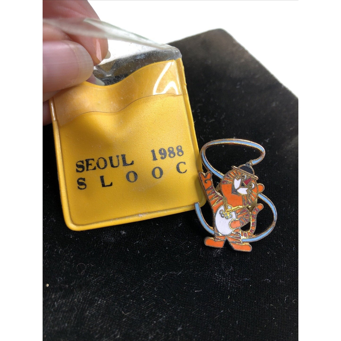 Vintage 1988 Olympics Seoul Hodori The Tiger Mascot Enamel Pin SLOOC