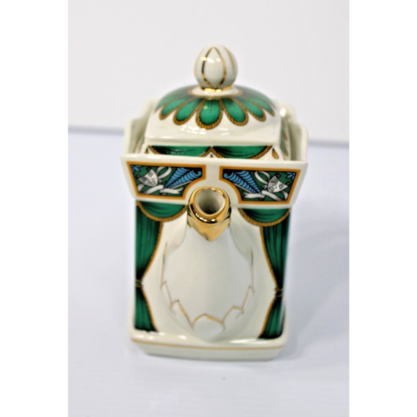 Vintage James Sadler Staffordshire England Teapot, "Hamlet" Shakespeare Series
