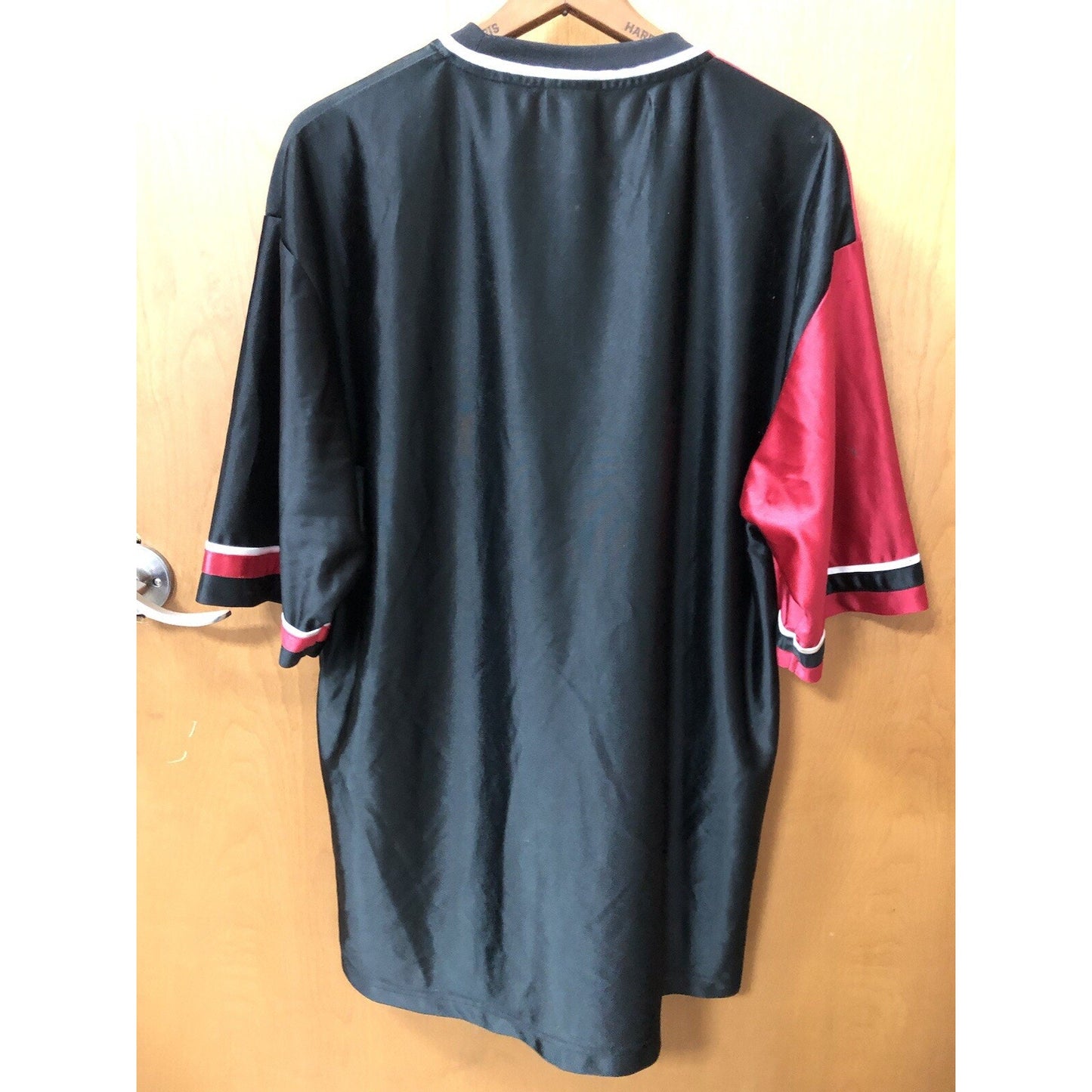 Outbound 44 Men’s Large Sports Shirt Maroon Black Tshirt Jersey