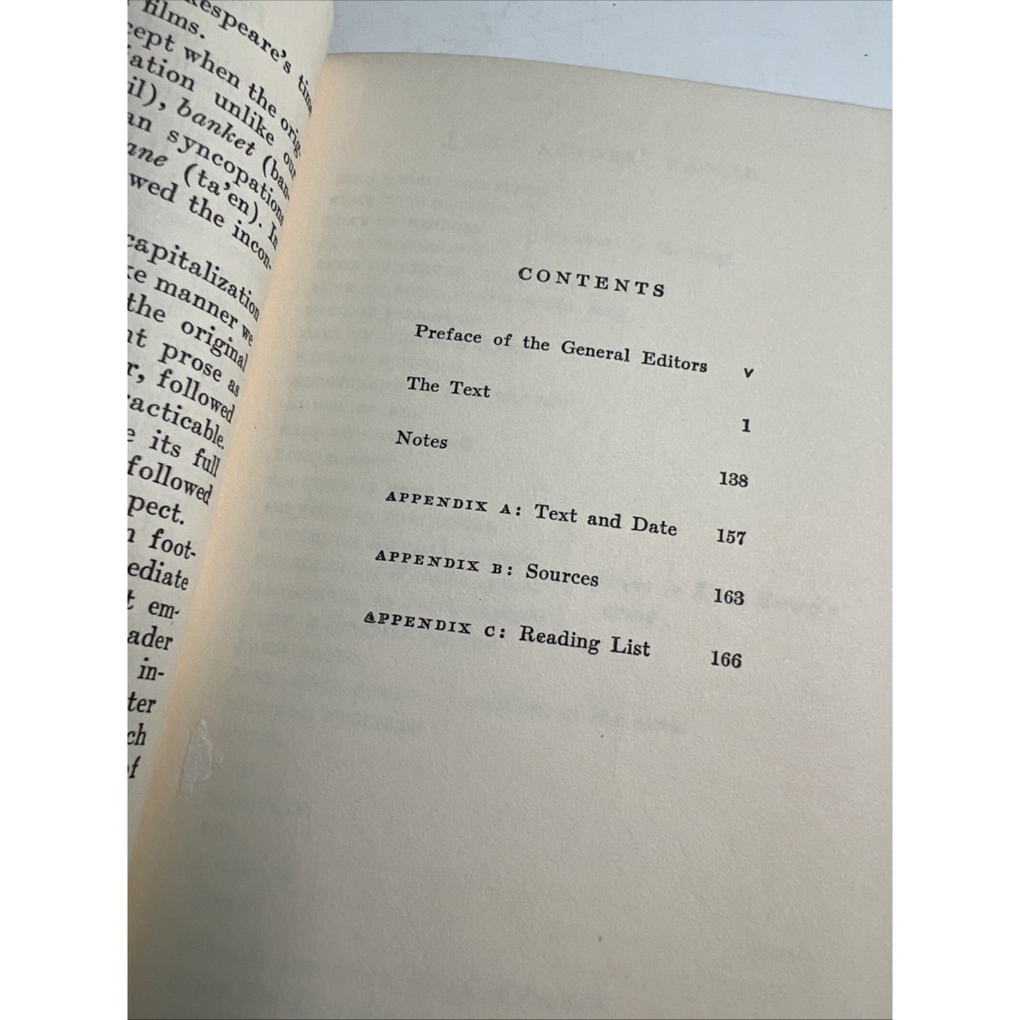 The Yale Shakespeare Hardcover THE LIFE OF HENRY THE FIFTH 1961 3rd Printing