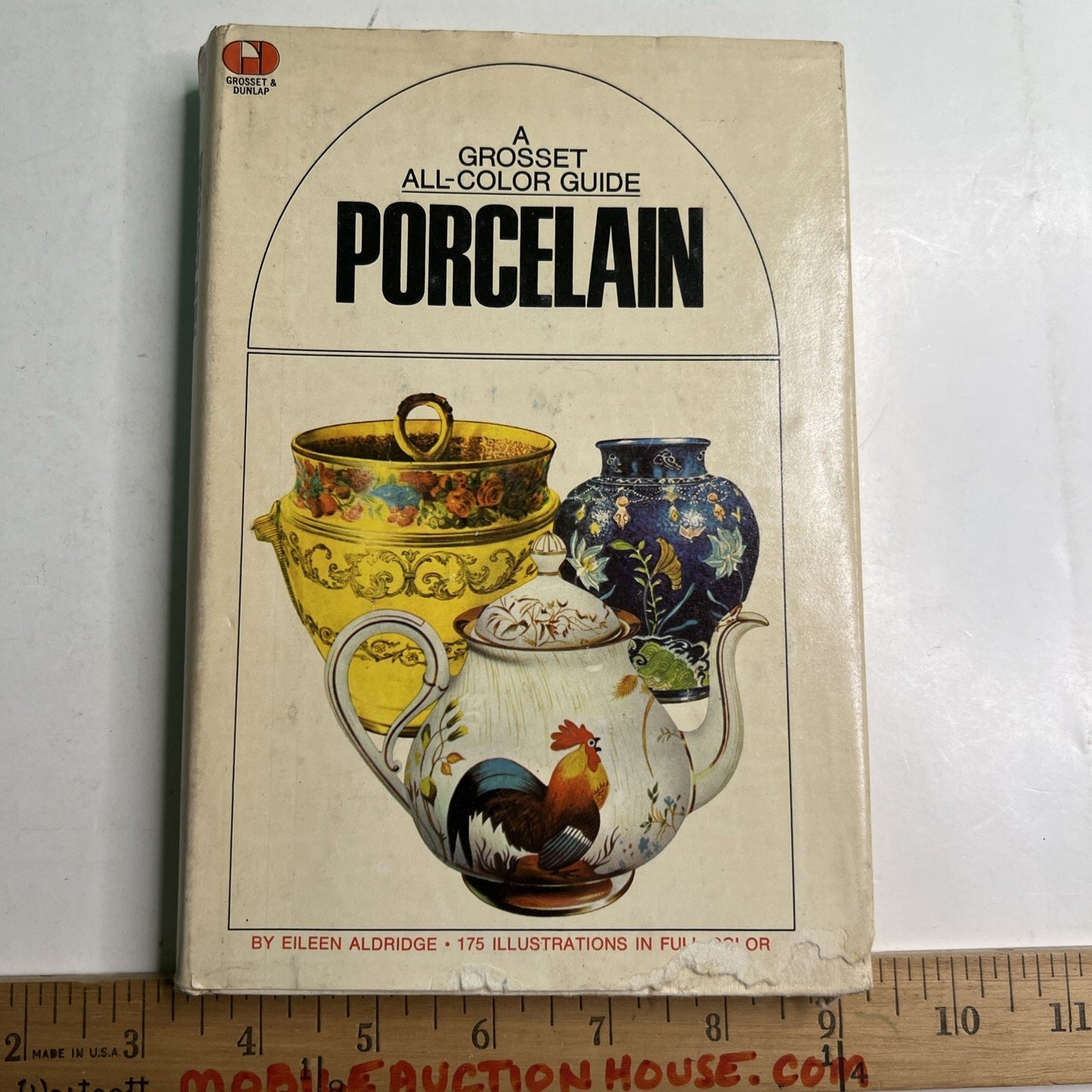 Porcelain by Eileen Aldridge Grosset All-Color Guide 1970 HC DJ Illustrated