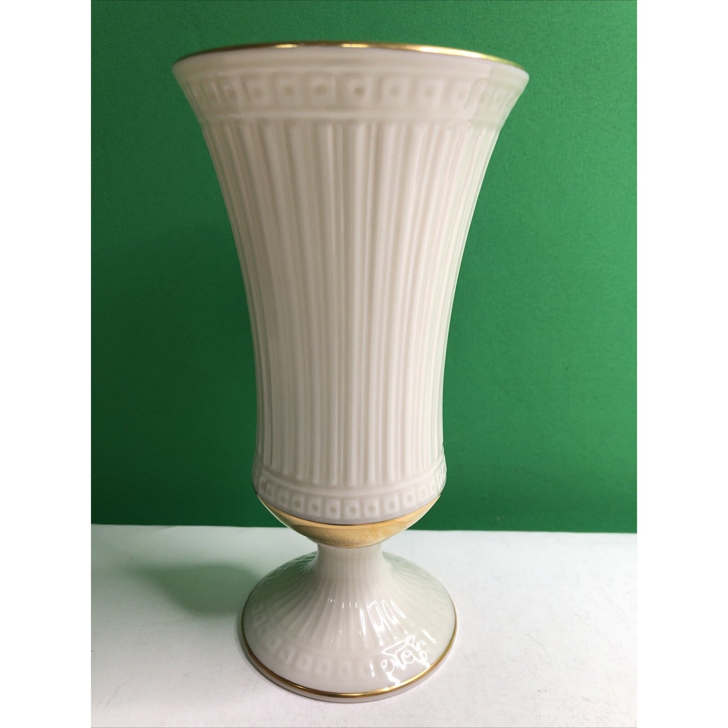 Lenox Grecian Fluted Vase 7" Ivory With 24k Gold Trim Pedestal Design