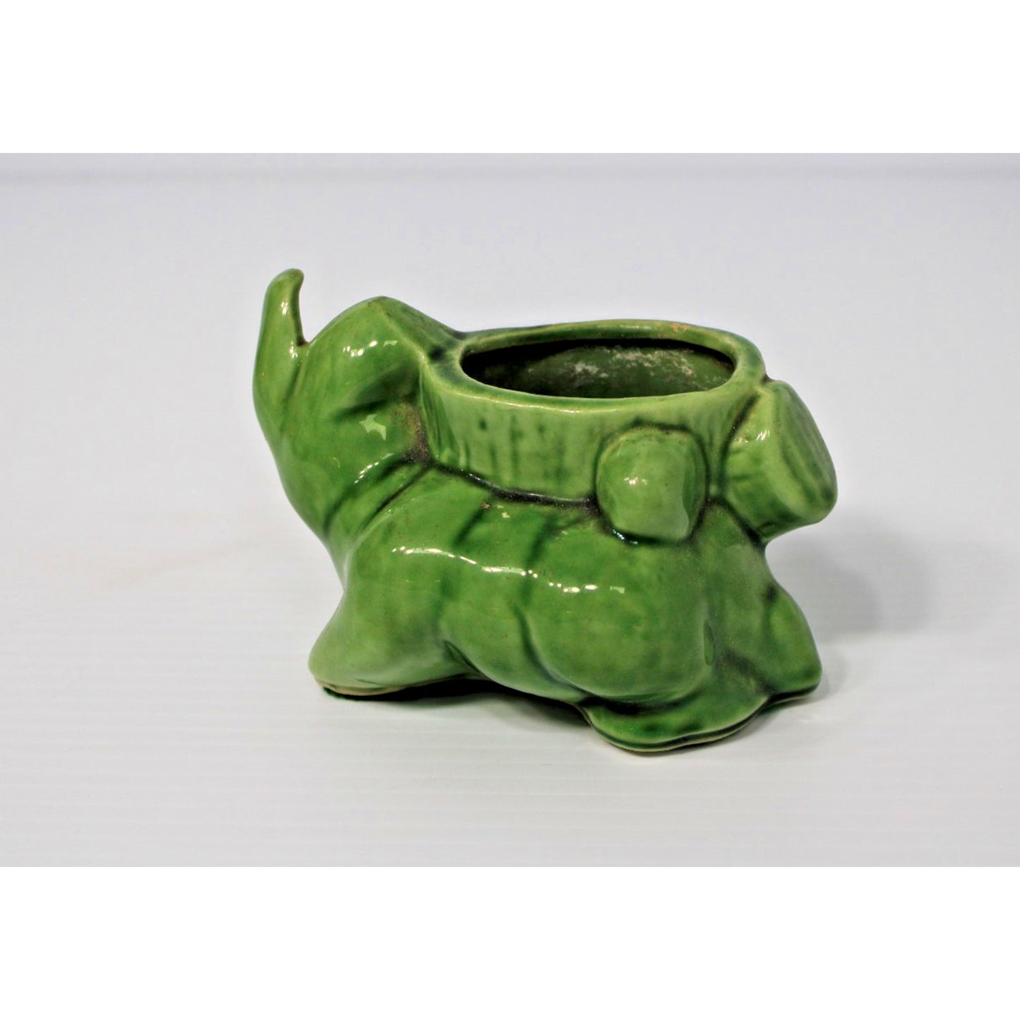 Kitschy Vintage Shawnee Rabbit Bunny Tree Stump Green Ceramic Planter USA 606