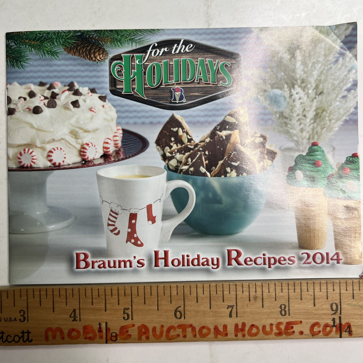 VTG 2014 Braum's Holiday Recipes Mini Cookbook Booklet Christmas Entertaining