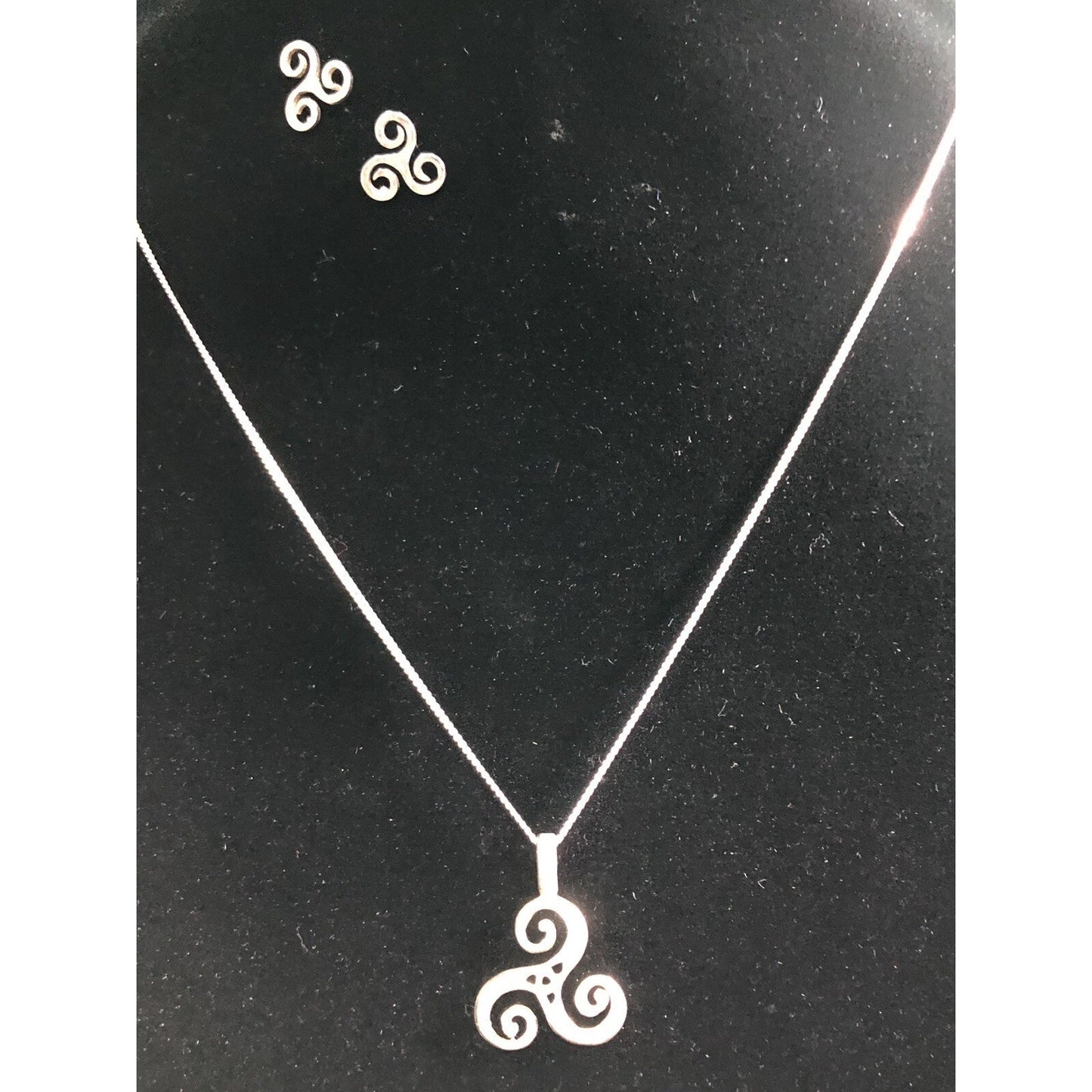 Vintage Sterling Silver Celtic TRISKELION Charm 18" Necklace Pendant Earring Set